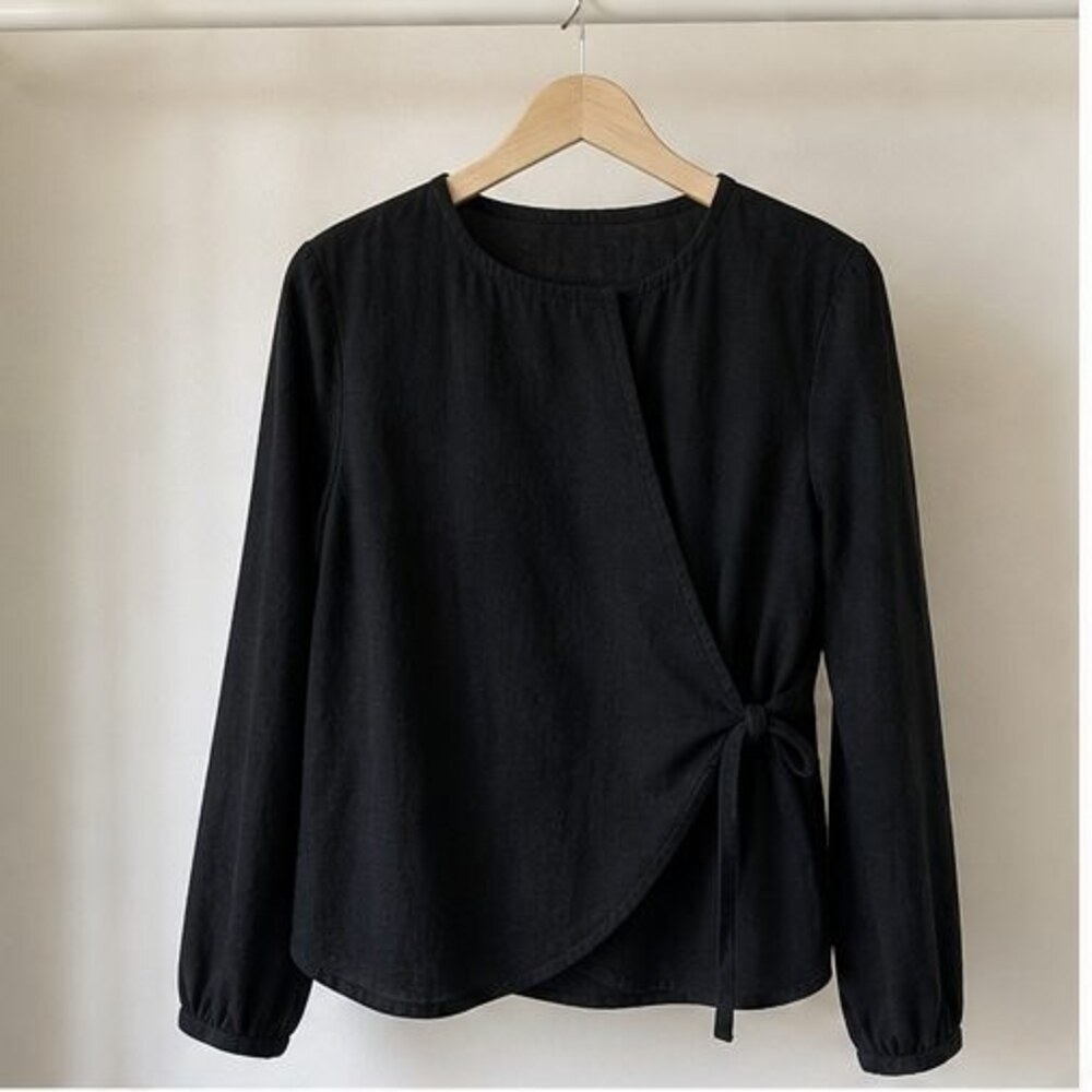 Black Puff Sleeve Top